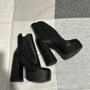 Jessica Simpson Black Platform Ankle Boots